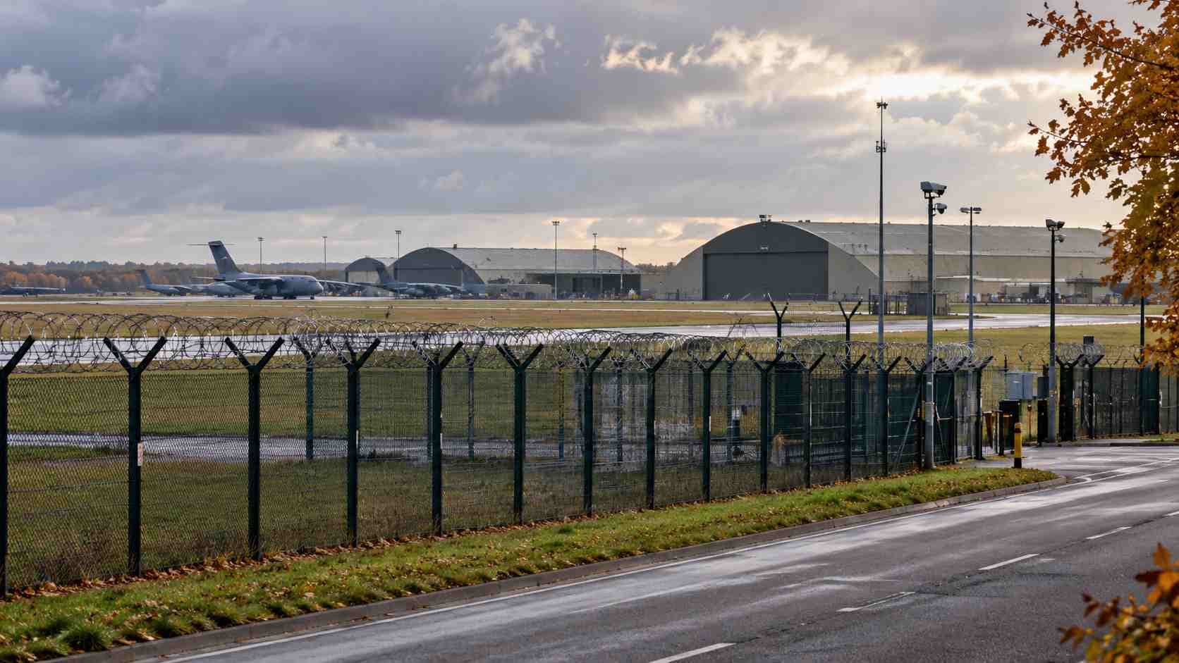 RAF Fairford Security Scare: UK Probes Suspected Terror Plot and Possible Foreign-State Links